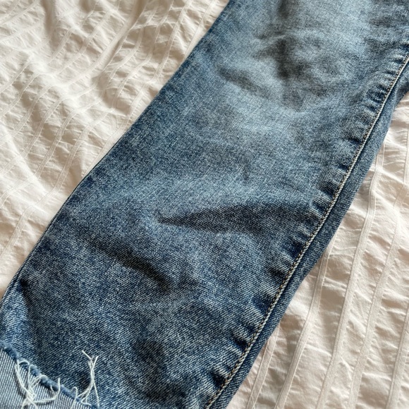 Old Navy Women’s Distressed Mom Jeans - Picture 3 of 7